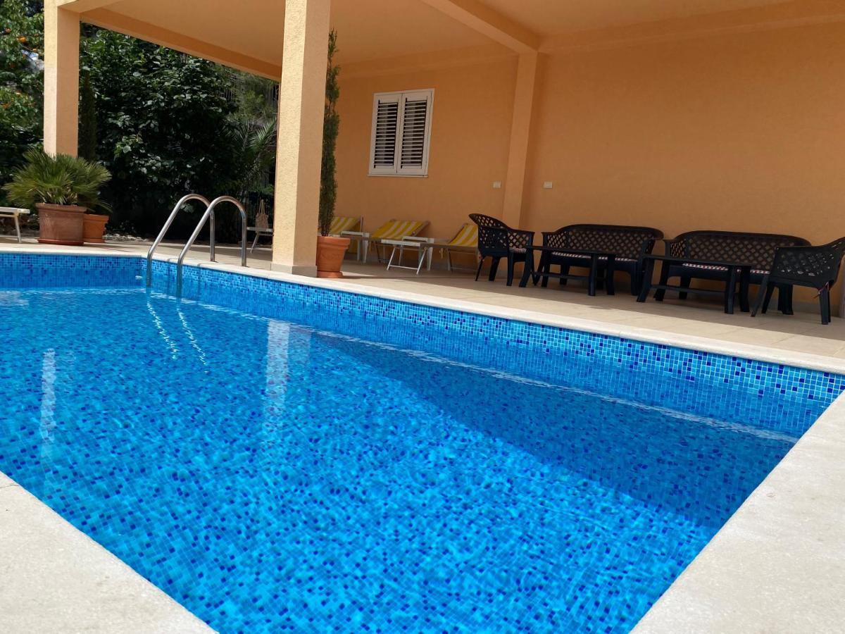 Apartments Villa Viktoria Tivat Luaran gambar