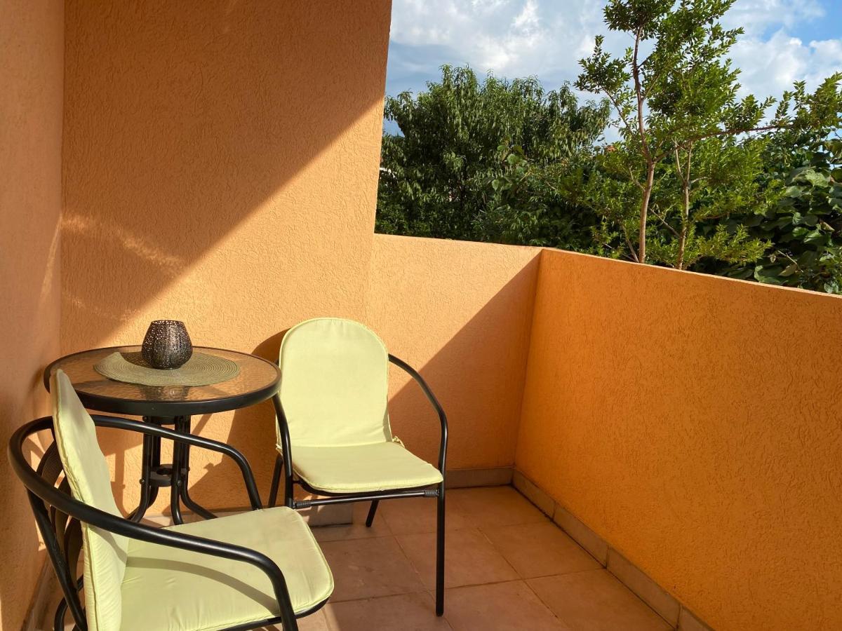 Apartments Villa Viktoria Tivat Luaran gambar