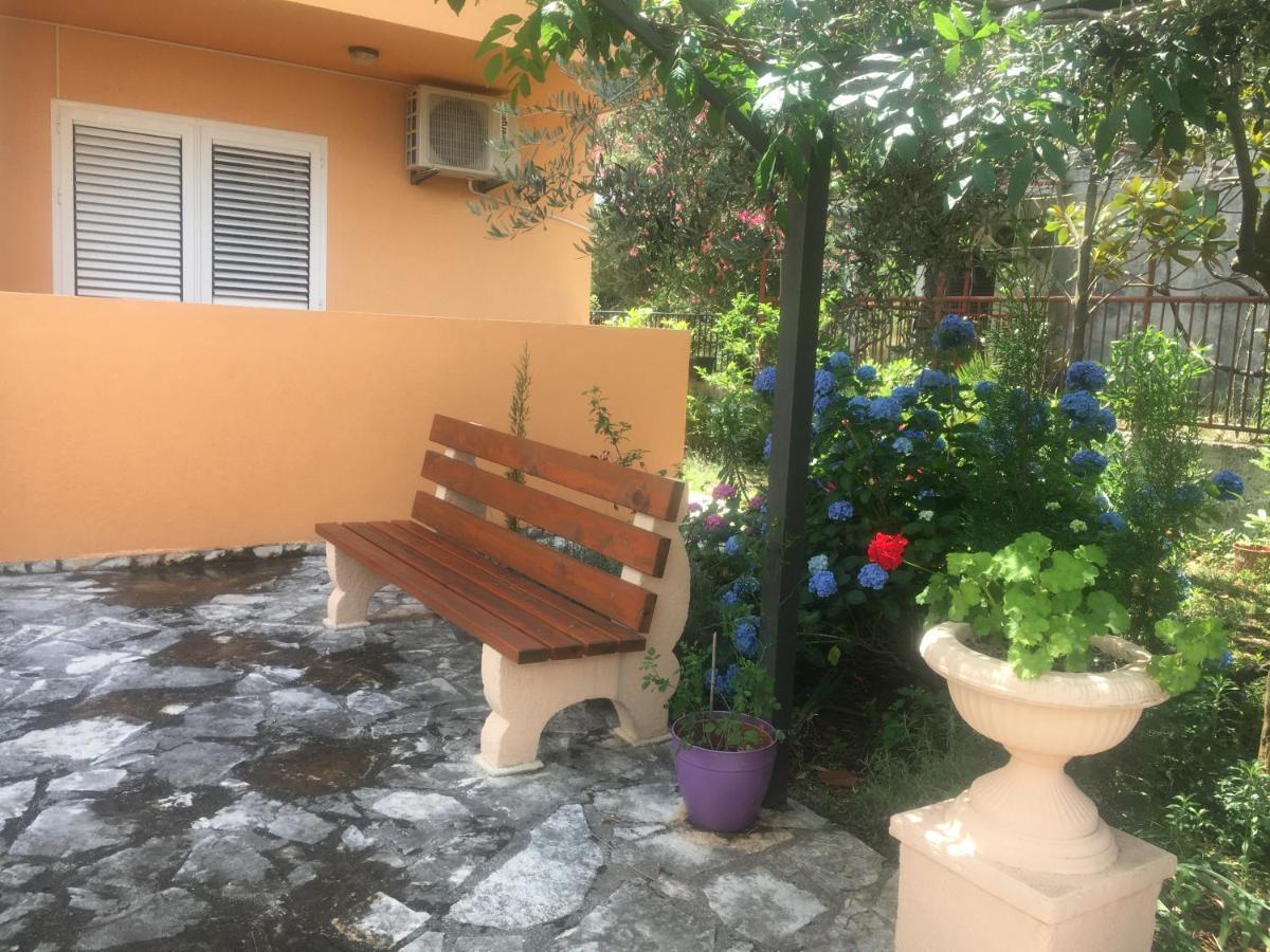 Apartments Villa Viktoria Tivat Luaran gambar
