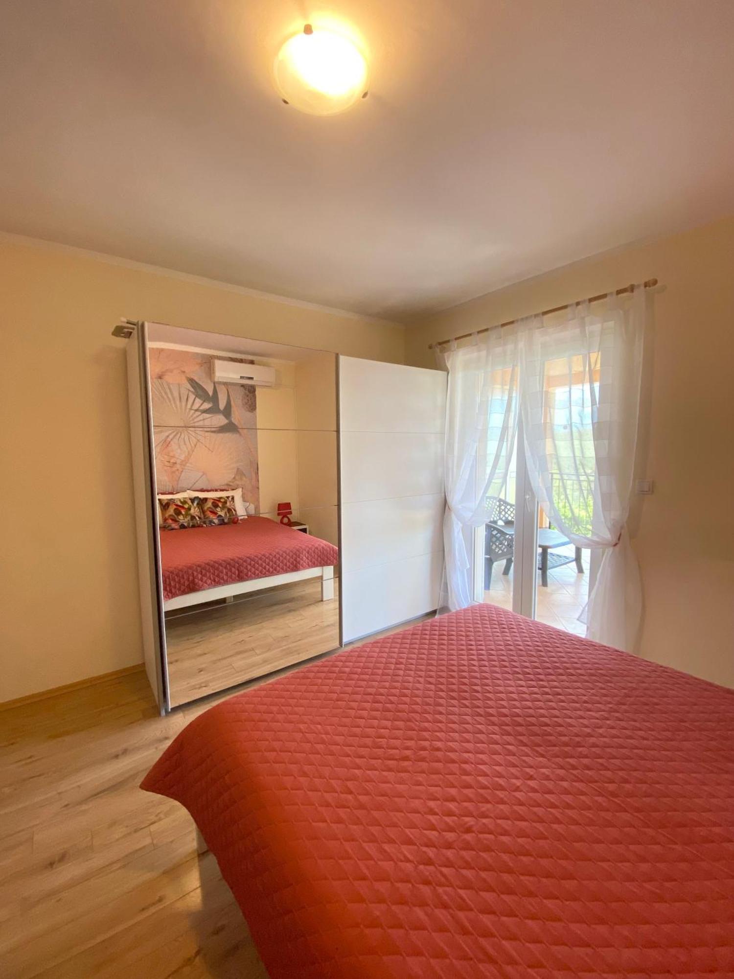 Apartments Villa Viktoria Tivat Luaran gambar