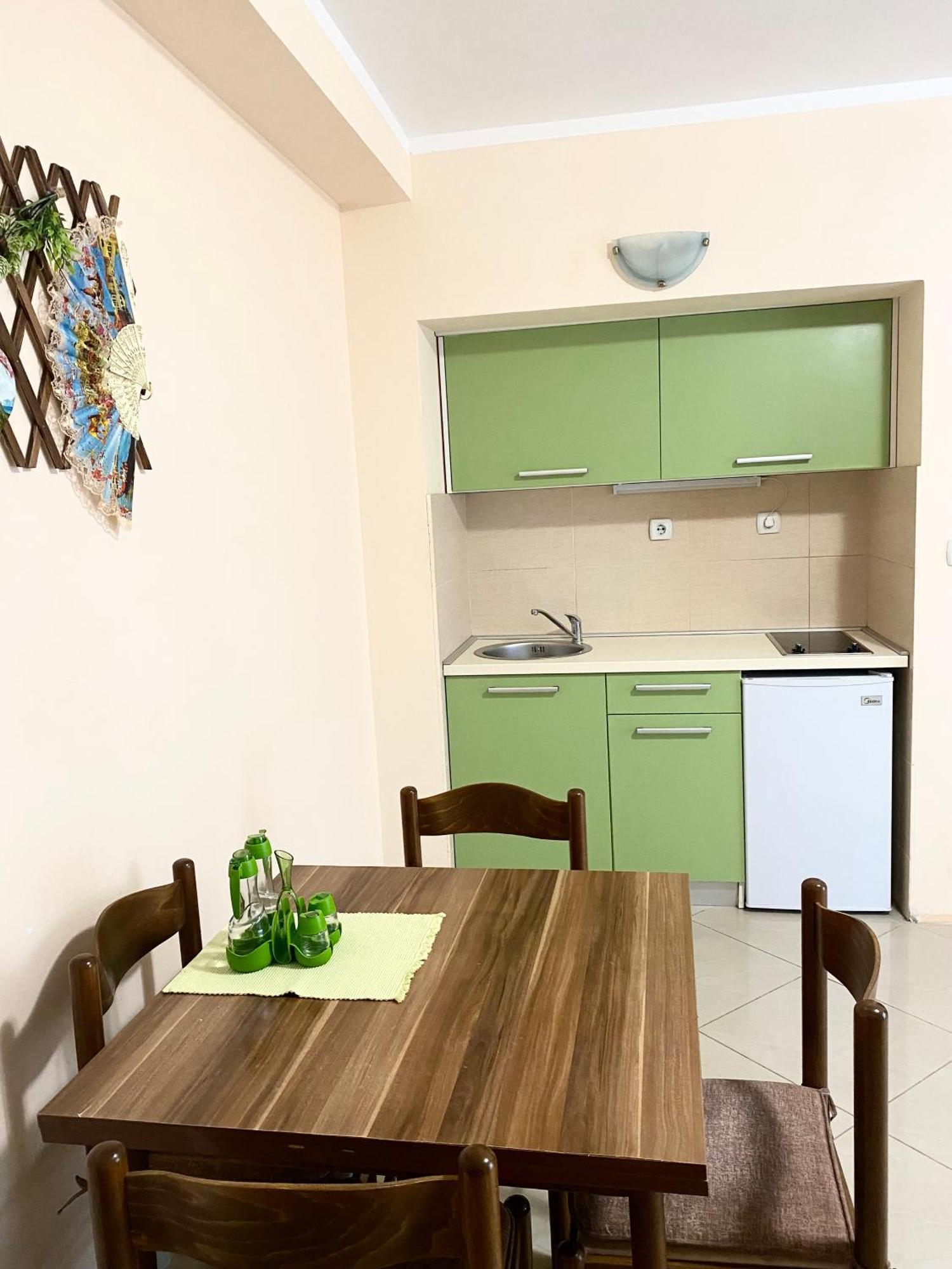 Apartments Villa Viktoria Tivat Luaran gambar