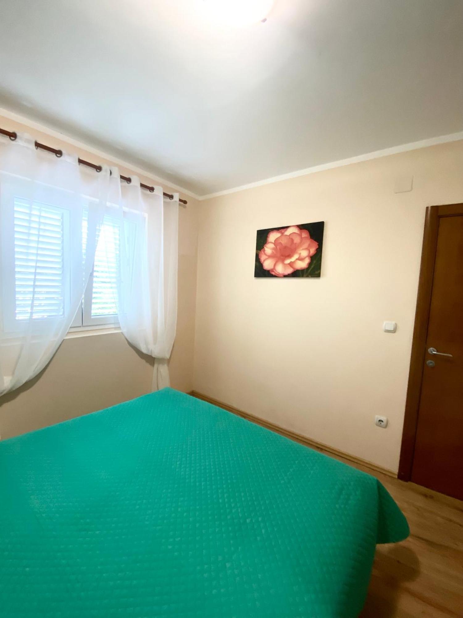 Apartments Villa Viktoria Tivat Luaran gambar