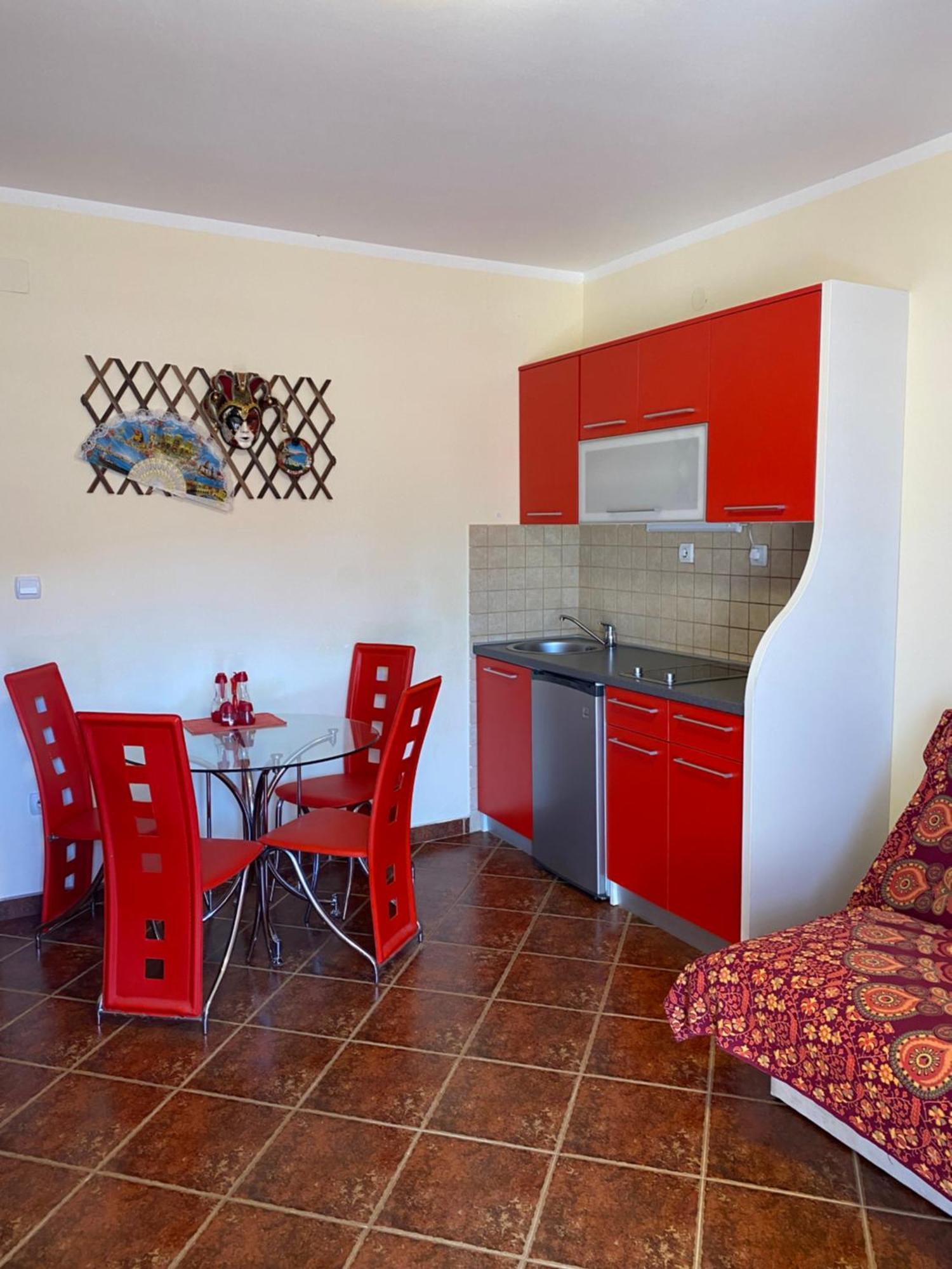 Apartments Villa Viktoria Tivat Luaran gambar