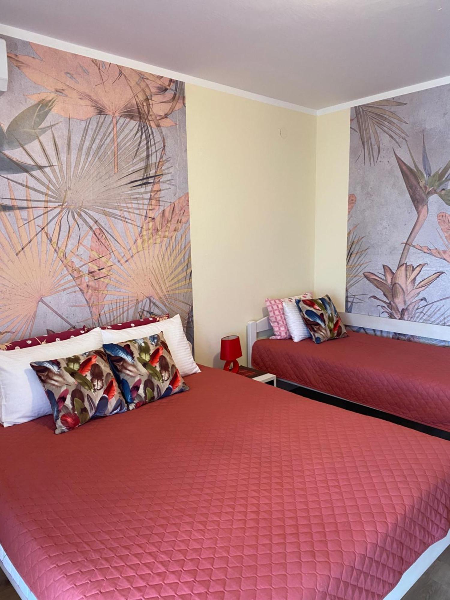 Apartments Villa Viktoria Tivat Luaran gambar