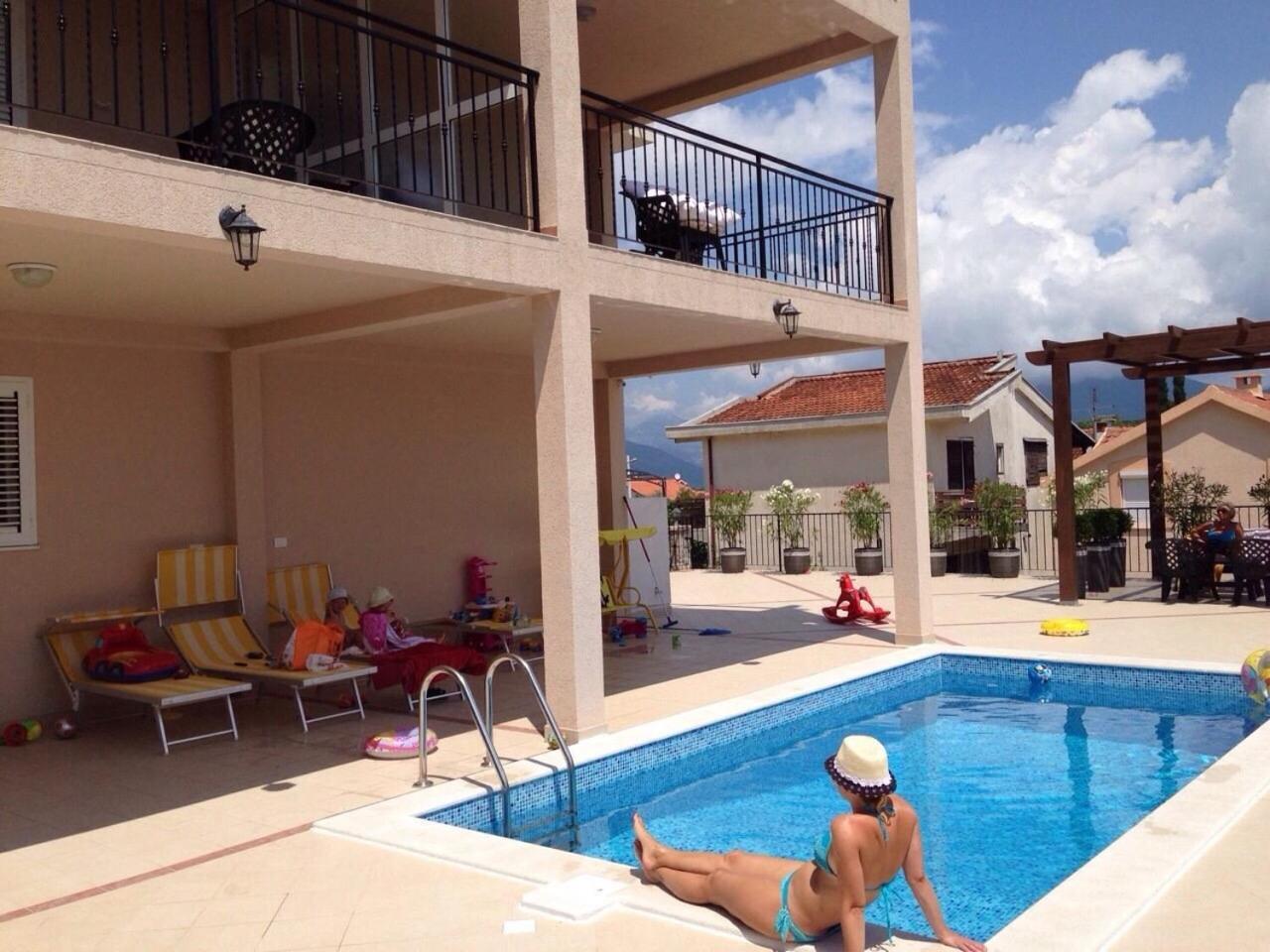 Apartments Villa Viktoria Tivat Luaran gambar