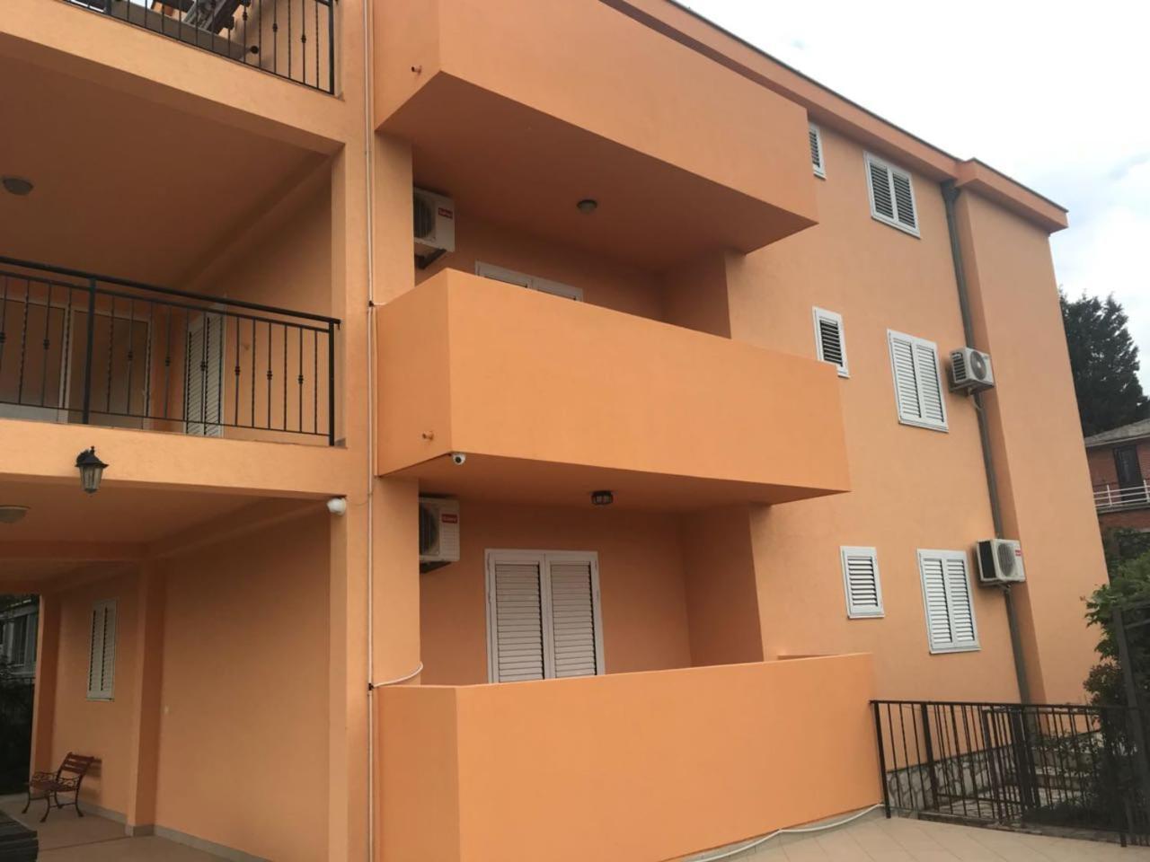 Apartments Villa Viktoria Tivat Luaran gambar