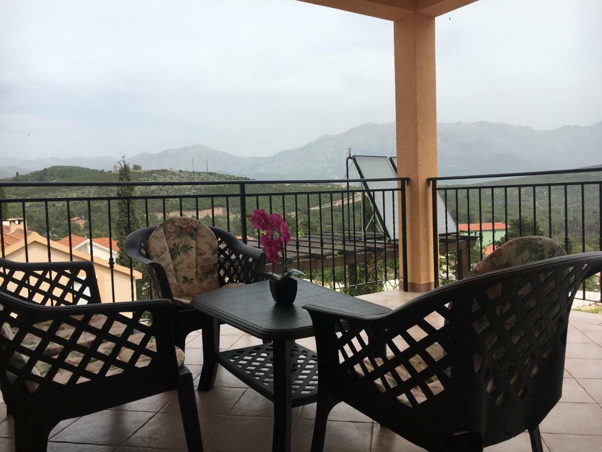 Apartments Villa Viktoria Tivat Luaran gambar