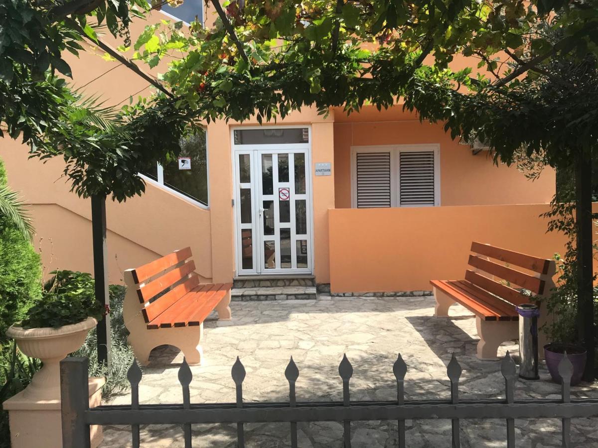 Apartments Villa Viktoria Tivat Luaran gambar