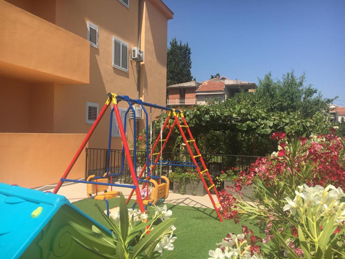 Apartments Villa Viktoria Tivat Luaran gambar